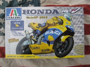 IT4623  HONDA RC211V WORLD CHAMPION MOTOGP 2003